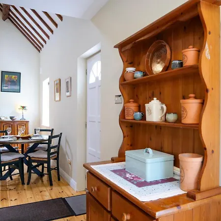 Central Dingle Cottage בית נופש דינגל