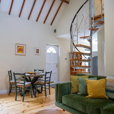 Central Dingle Cottage *