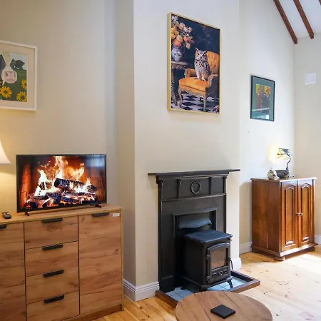 בית נופש Central Dingle Cottage *